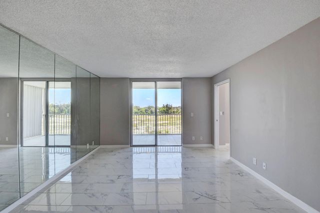 5500 NW 2nd Avenue 418, Boca Raton, FL 33487