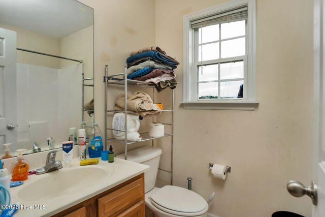 413 Little Creek Court, Jacksonville, NC 28546