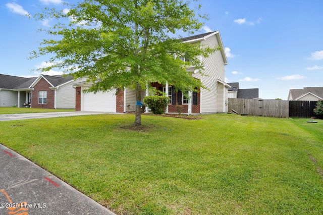 413 Little Creek Court, Jacksonville, NC 28546