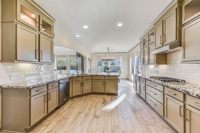 2802 Afton Drive, Pearland, TX 77581