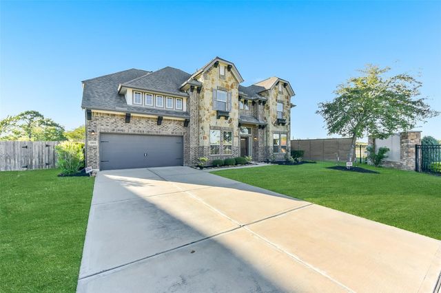 2802 Afton Drive, Pearland, TX 77581