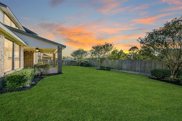 2802 Afton Drive, Pearland, TX 77581