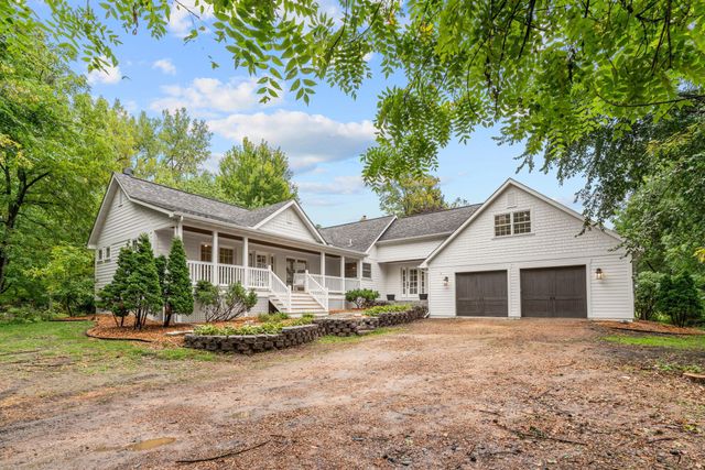 5735 Grant Lorenz Road, Shorewood, MN 55331
