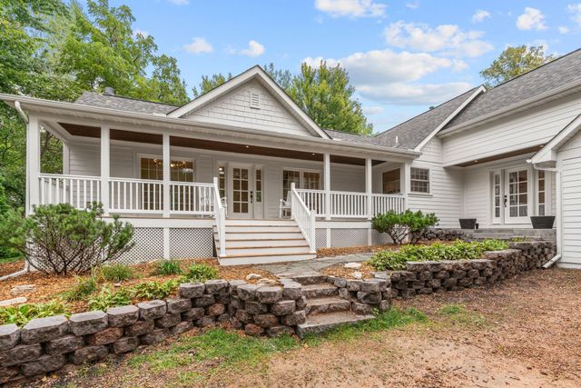 5735 Grant Lorenz Road, Shorewood, MN 55331