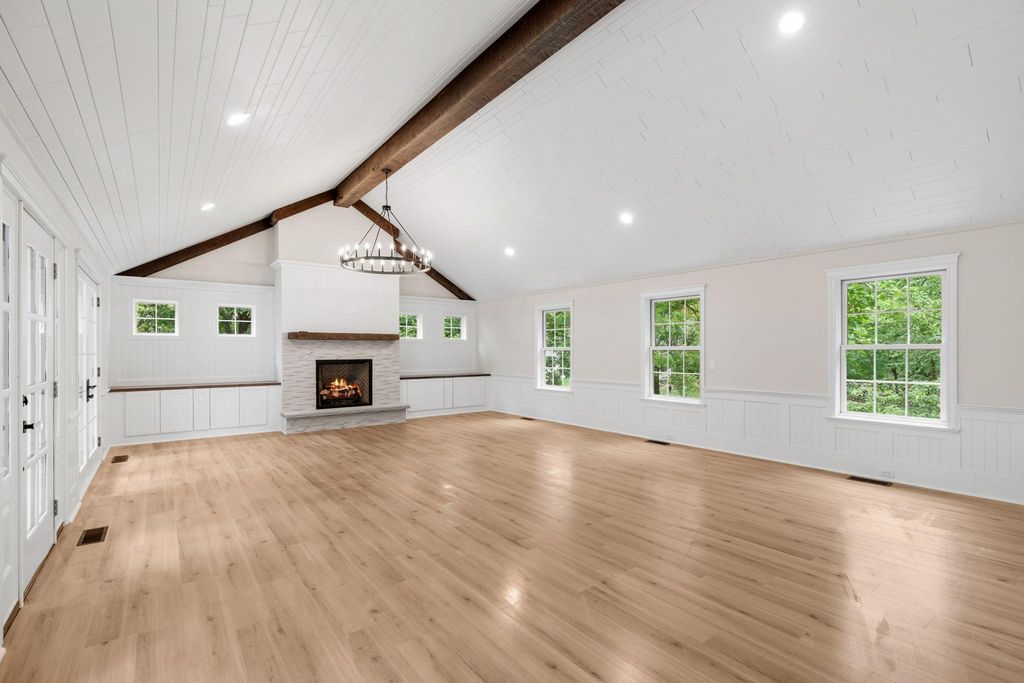5735 Grant Lorenz Road, Shorewood, MN 55331