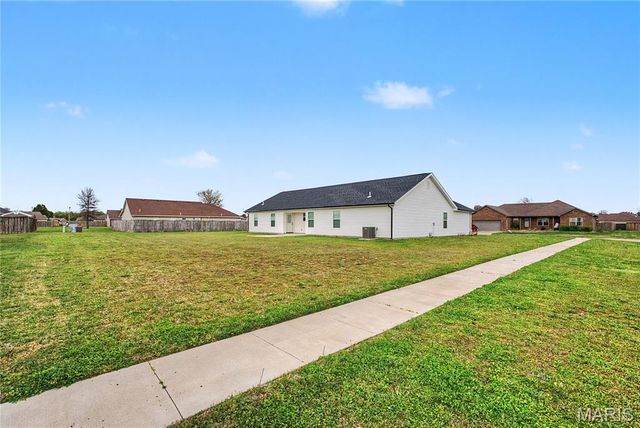 1132 Pollard Plaza, Sikeston, MO 63801