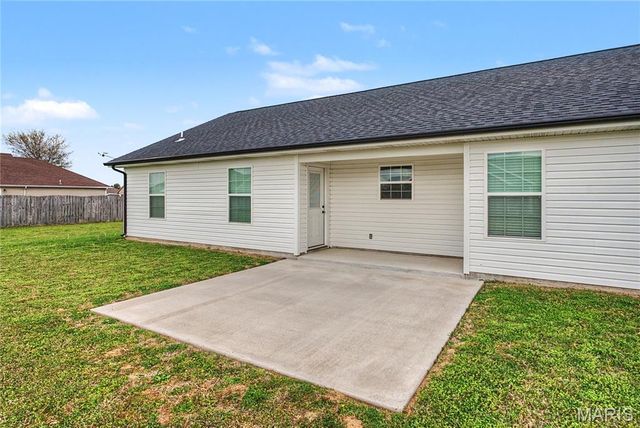1132 Pollard Plaza, Sikeston, MO 63801