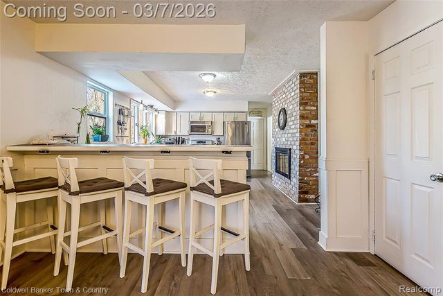 1890 Hidden Valley Road, Howell, MI 48843