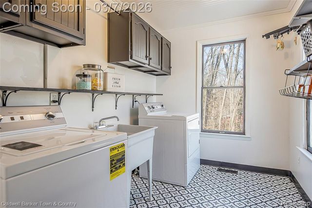 1890 Hidden Valley Road, Howell, MI 48843