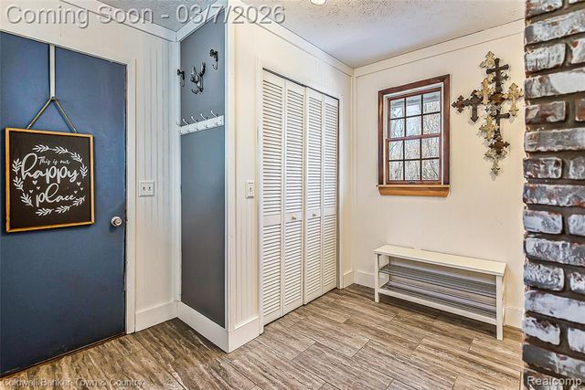 1890 Hidden Valley Road, Howell, MI 48843