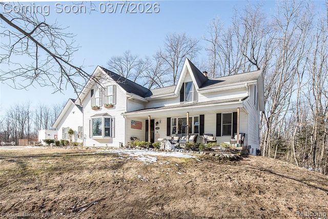 1890 Hidden Valley Road, Howell, MI 48843