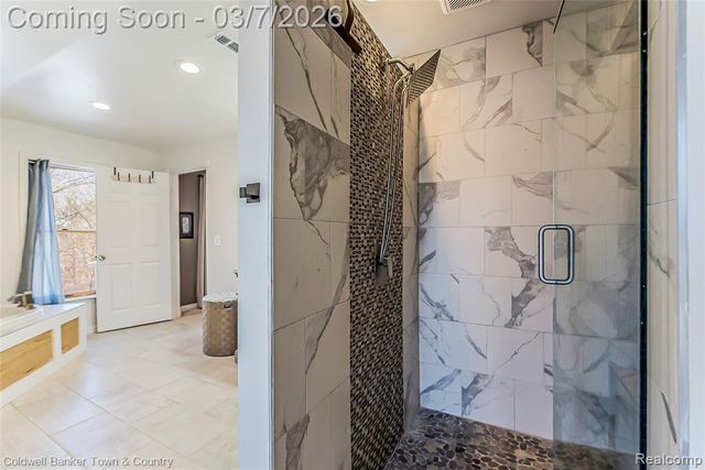 1890 Hidden Valley Road, Howell, MI 48843