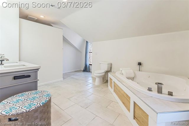 1890 Hidden Valley Road, Howell, MI 48843