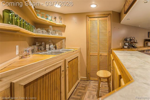 1890 Hidden Valley Road, Howell, MI 48843