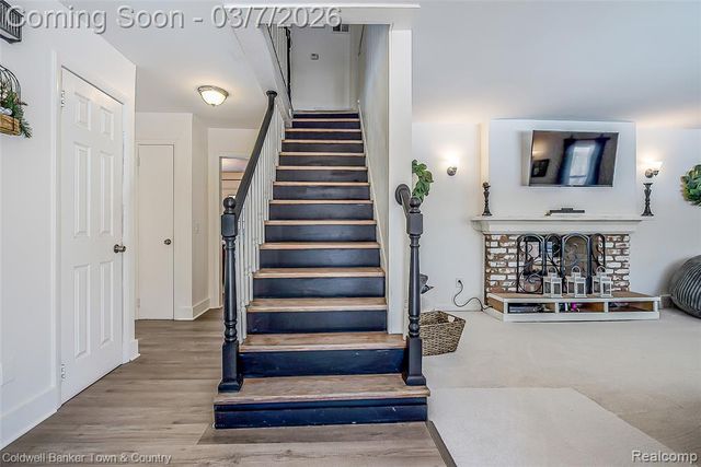 1890 Hidden Valley Road, Howell, MI 48843