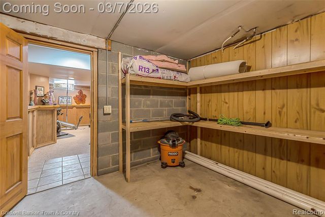 1890 Hidden Valley Road, Howell, MI 48843