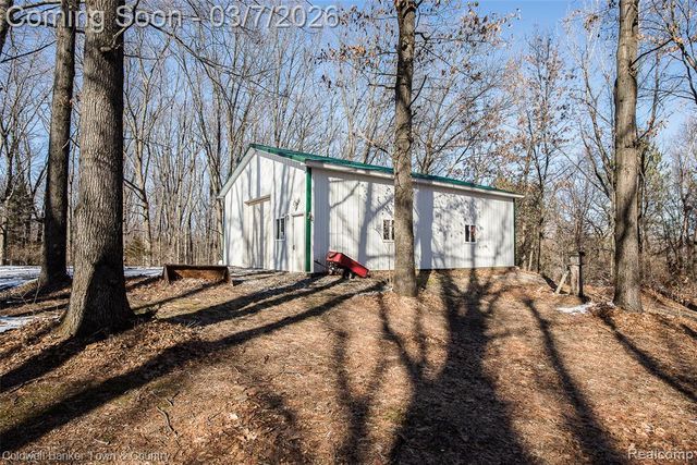 1890 Hidden Valley Road, Howell, MI 48843