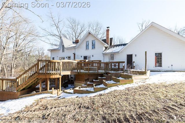 1890 Hidden Valley Road, Howell, MI 48843