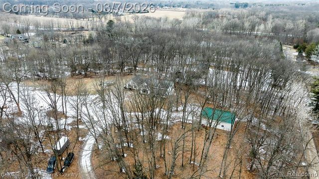 1890 Hidden Valley Road, Howell, MI 48843