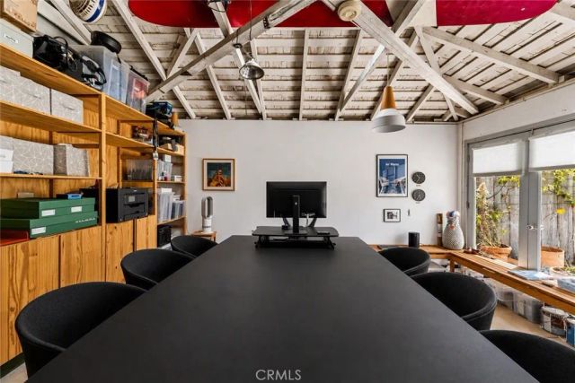 3570 Colonial Avenue, Los Angeles, CA 90066