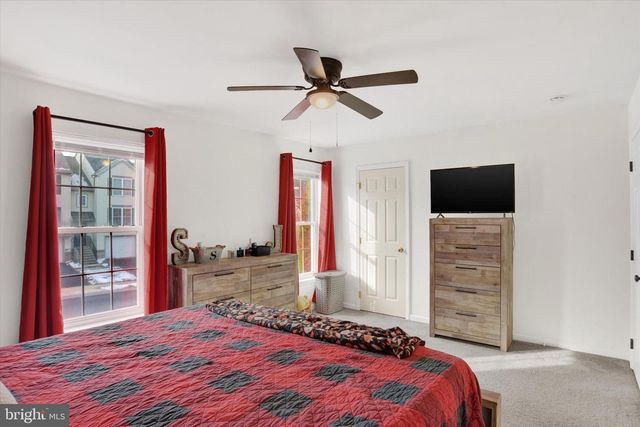 54 WOODMYRE LN, Enola, PA 17025