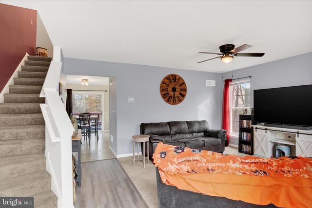 54 WOODMYRE LN, Enola, PA 17025