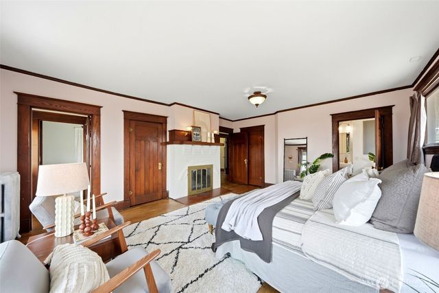 2329 Rucker Avenue, Everett, WA 98201