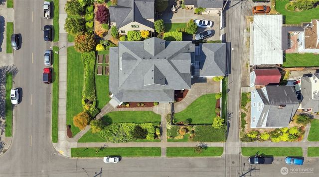 2329 Rucker Avenue, Everett, WA 98201