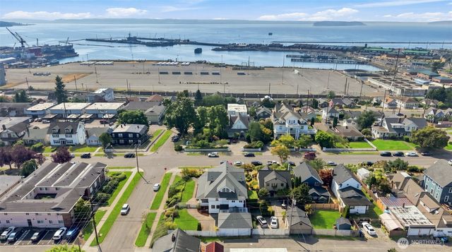 2329 Rucker Avenue, Everett, WA 98201