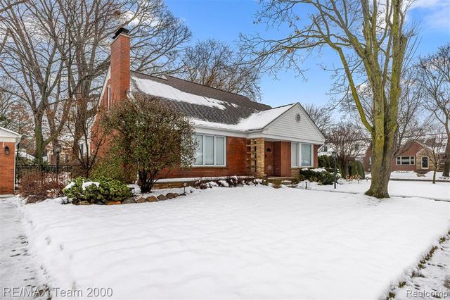 835 S Silvery Lane, Dearborn, MI 48124