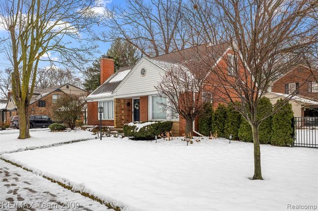 835 S Silvery Lane, Dearborn, MI 48124