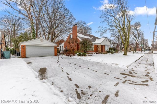 835 S Silvery Lane, Dearborn, MI 48124