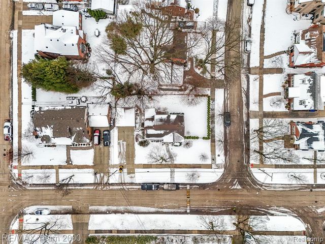 835 S Silvery Lane, Dearborn, MI 48124