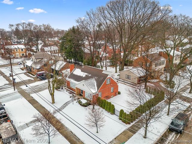 835 S Silvery Lane, Dearborn, MI 48124