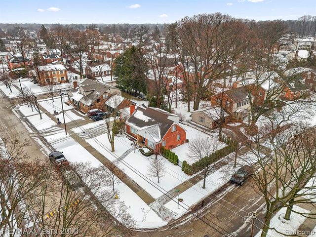 835 S Silvery Lane, Dearborn, MI 48124