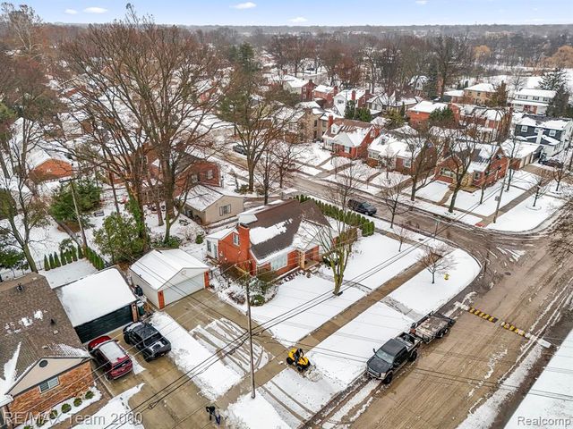 835 S Silvery Lane, Dearborn, MI 48124