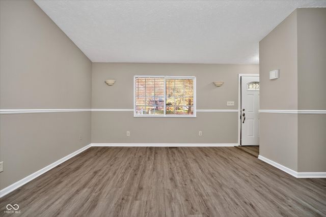 7724 Gordon Way, Indianapolis, IN 46237