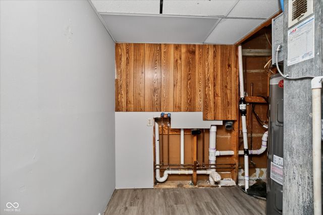 7724 Gordon Way, Indianapolis, IN 46237