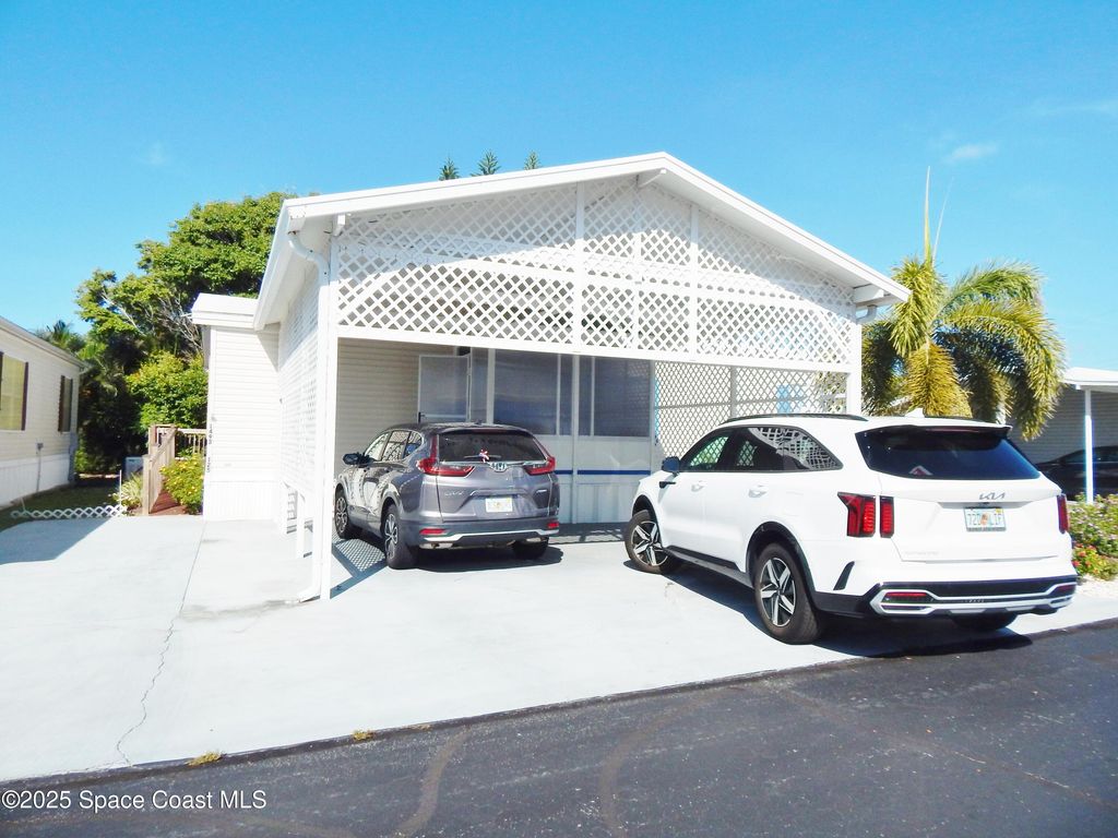 1493 Turkey Creek Drive NE, Palm Bay, FL 32905