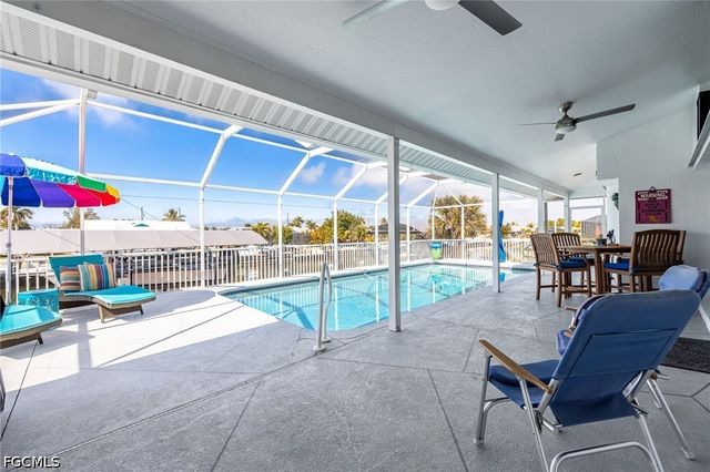 12249 Moon Shell DR, Matlacha Isles, FL 33991