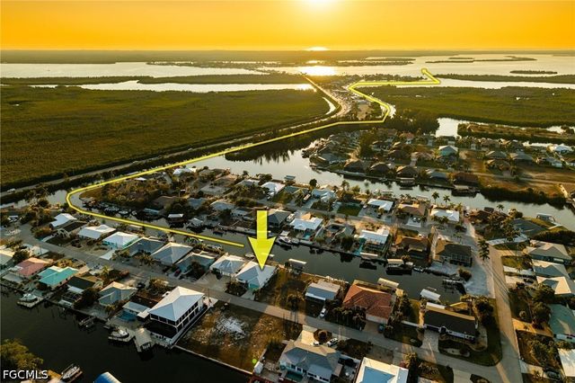 12249 Moon Shell DR, Matlacha Isles, FL 33991