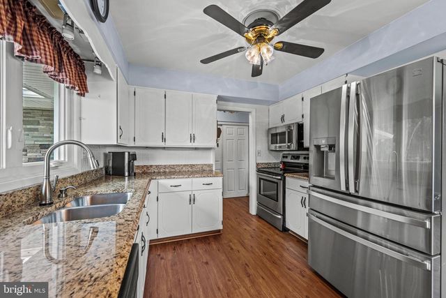 4090 BOTELER RD, Mount Airy, MD 21771
