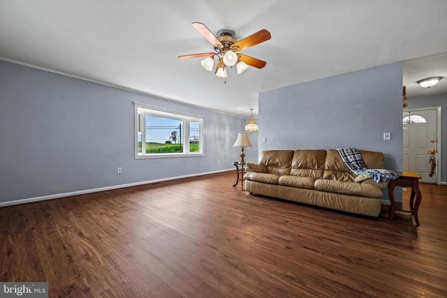 4090 BOTELER RD, Mount Airy, MD 21771