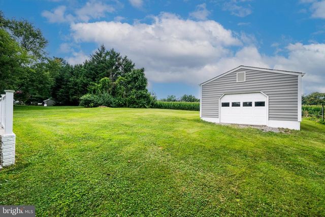 4090 BOTELER RD, Mount Airy, MD 21771