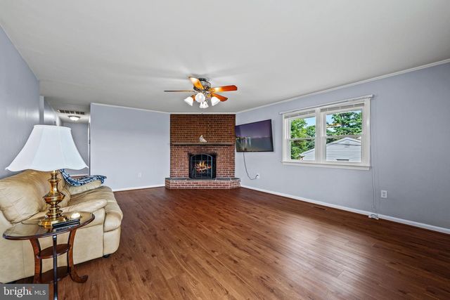 4090 BOTELER RD, Mount Airy, MD 21771
