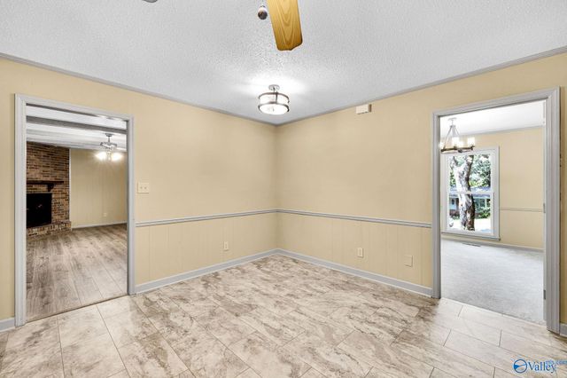 2016 Orba Drive NE, Huntsville, AL 35811