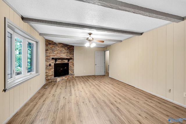 2016 Orba Drive NE, Huntsville, AL 35811