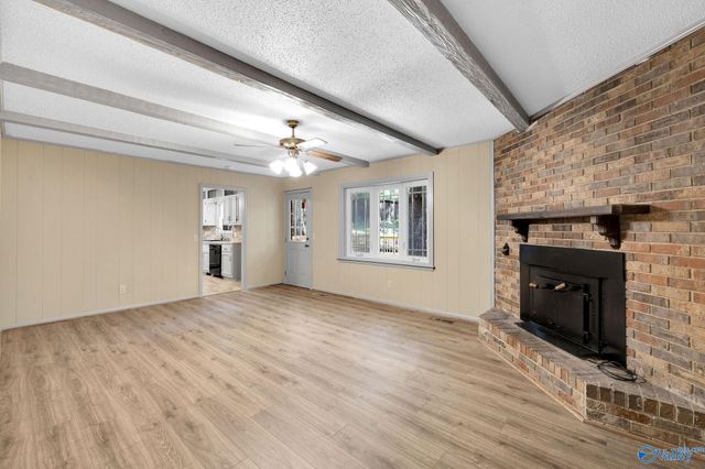2016 Orba Drive NE, Huntsville, AL 35811