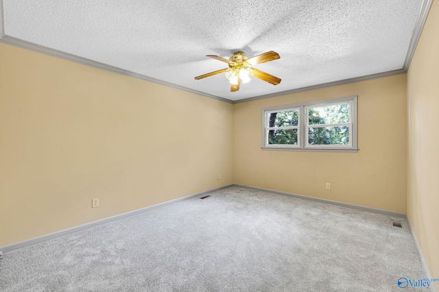 2016 Orba Drive NE, Huntsville, AL 35811