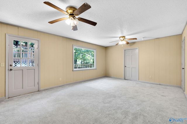 2016 Orba Drive NE, Huntsville, AL 35811